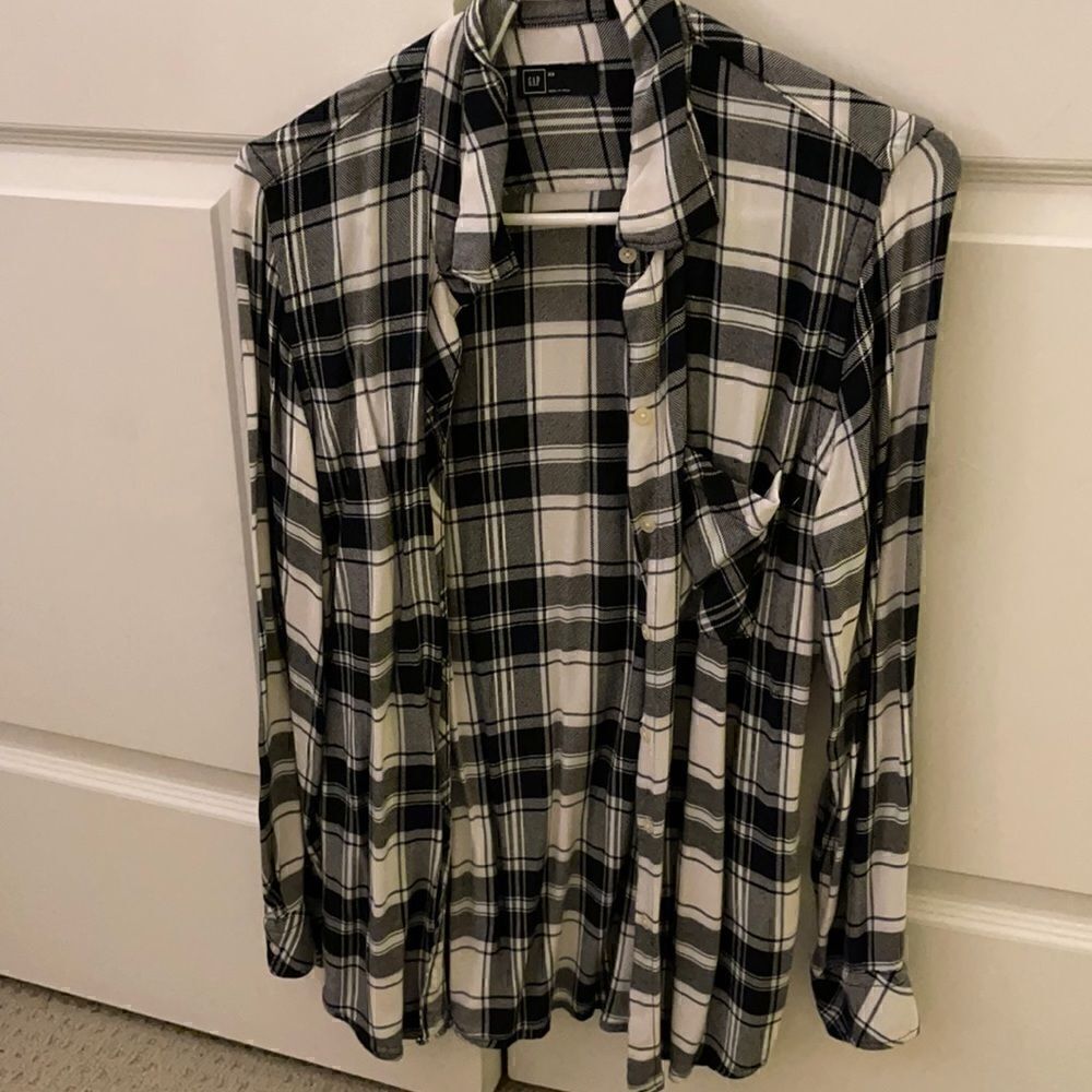 Gap Button Down Flannel XS black and white
